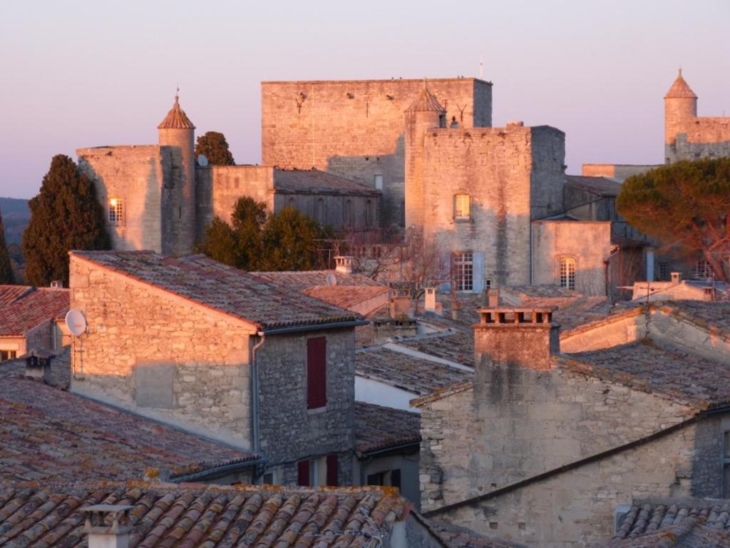 Le Tilleul Villevieille Luaran gambar